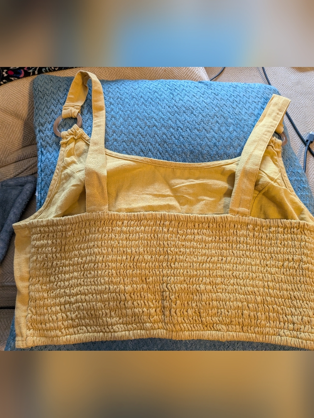 American Eagle Outfitters Yellow Ring-Detail Cropped Tank - Picture 3 of 3